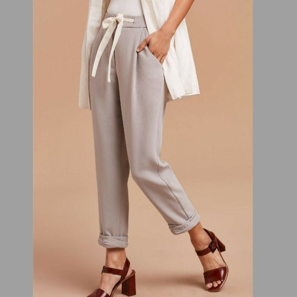 Aritzia Pants - Aritzia Wilfred Allant beige jogger pant size 4